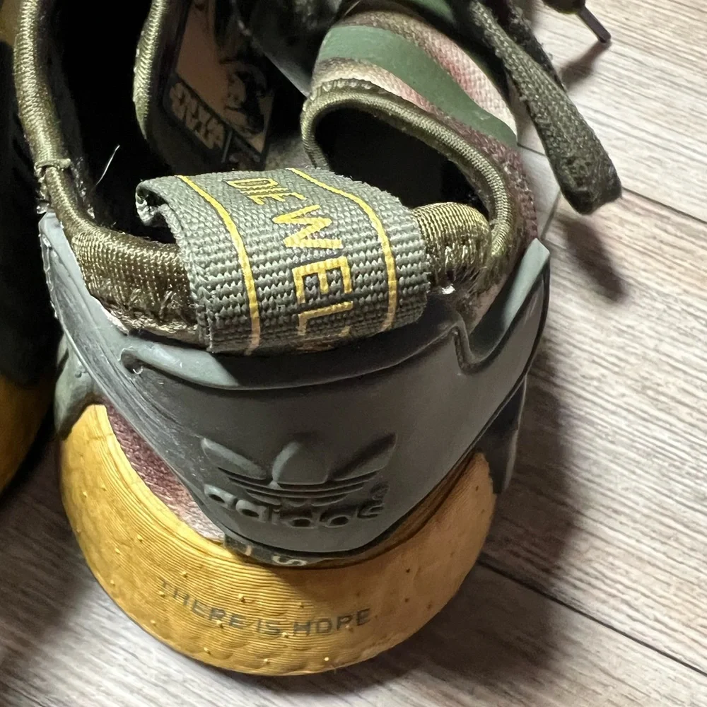 Adidas RARE Star‎ Wars Princess Leia Tennis Shoes- 8.5